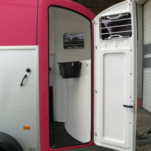 Humbaur Pegasus 2700 Schwenk-Drehtüre | Panoramadach | Aerodynamischer Poly-Aluaufbau – Bild 4