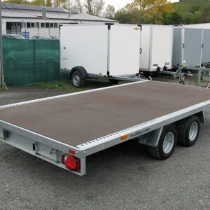 Humbaur Universal 3000 Seilwinde und Auffahrbohlen – Bild 7