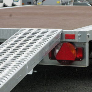 Humbaur Universal 3000 Seilwinde und Auffahrbohlen – Bild 4